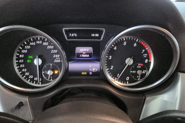 Used Mercedes-Benz M-Class 2014 ML 320 4MATIC
