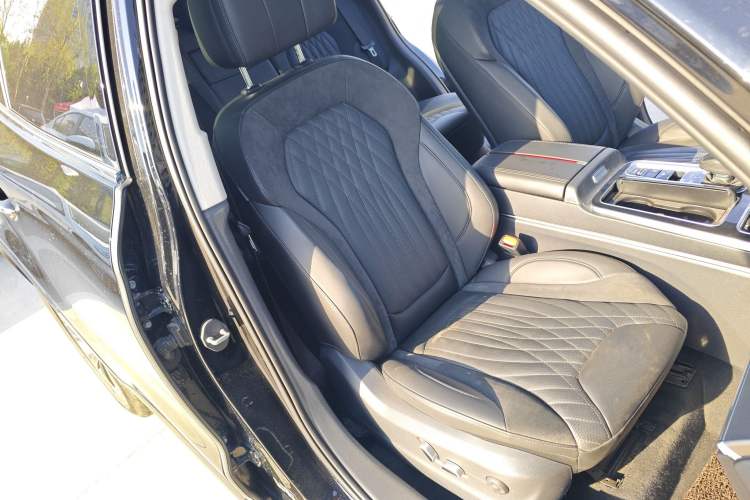 Used Hongqi HS5 2023 2.0T Qixiang Pro Edition Right Front Seat