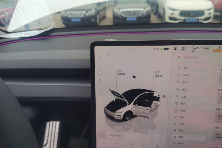 Used Tesla Model Y 2025 Long-Range All-Wheel-Drive Version
