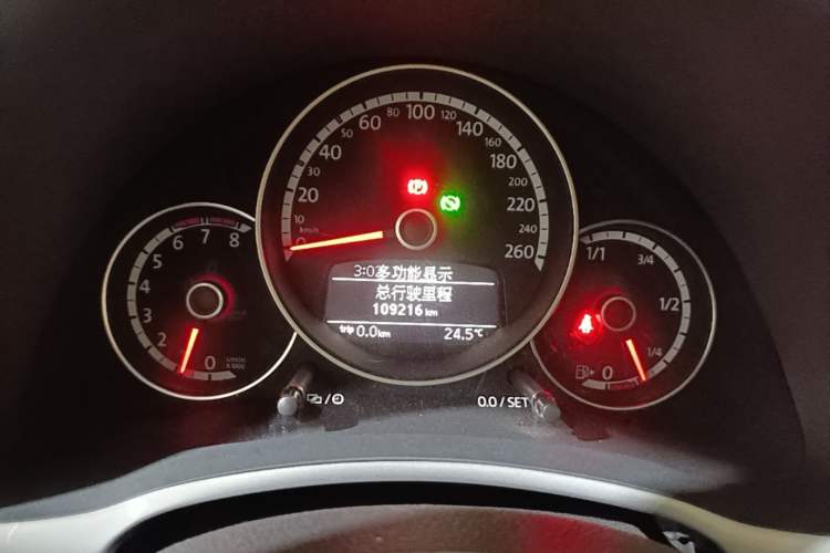 Used Volkswagen Beetle 2013 1.4TSI Fender Rock Edition

