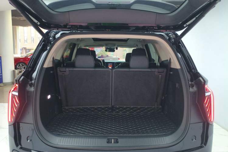 Used Hongqi HS7 2023 2.0T Automatic All-Wheel Drive Flagship Edition Six Seats