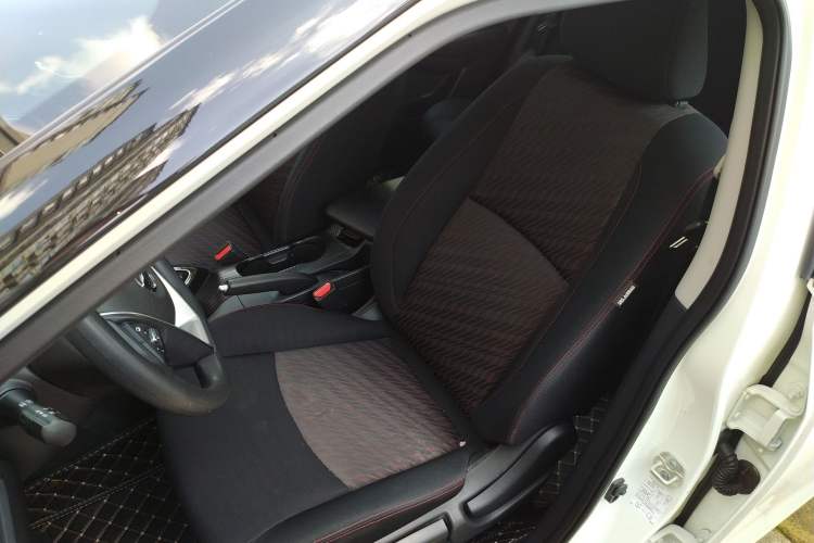 Used Nissan Lannia 2021 1.6L CVT Cool Edition Left Front Seat