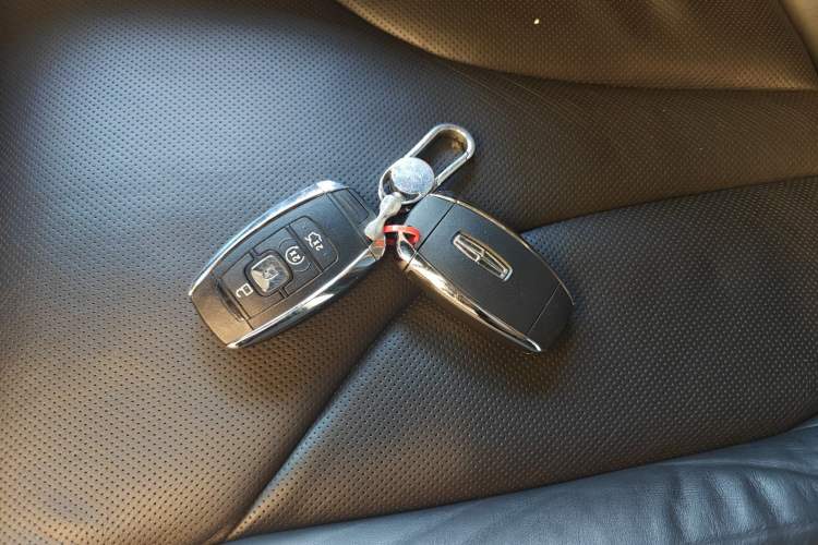 Used Lincoln MKX 2017 2.0T Four-Wheel Drive Zunya Edition