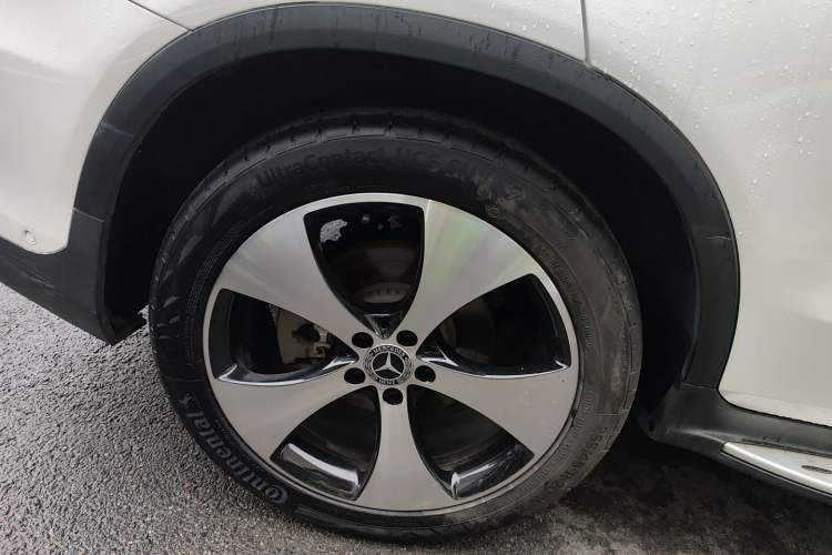 Used Mercedes-Benz GLC 2018 Refreshed GLC 300 4MATIC Dynamic Edition
