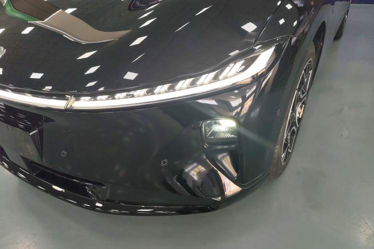 Used CHANGAN NEVO A07 2025 Blue Whale Pure Electric 625 Flagship Model Left Front Headlight