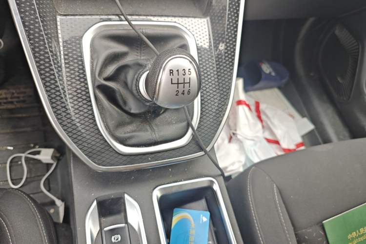 Used Haval M6 2021 PLUS 1.5T Manual Elite Smart Connectivity Model Gear Lever