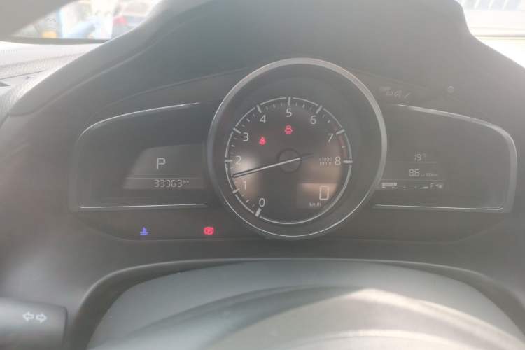 Used Mazda 3 Axela 2017 Hatchback 2.0L Automatic Sport Model China V Emission Standard