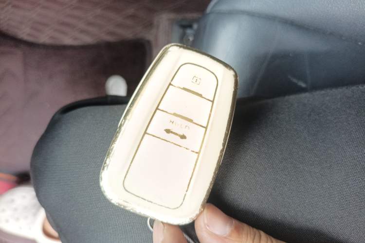 Used Toyota Camry 2018 2.0G Luxury Edition
