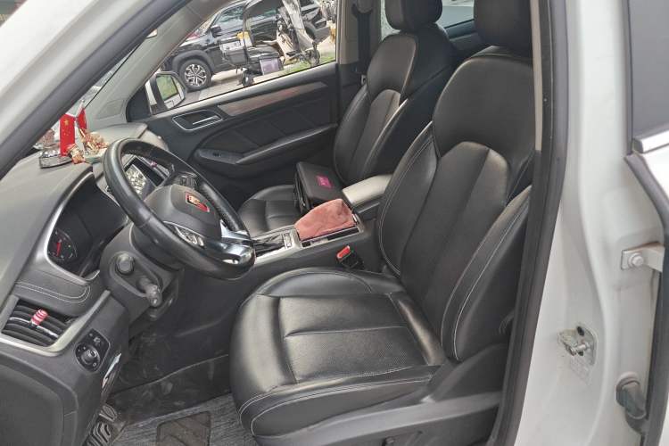 Used Roewe RX5 2018 20T Two-Wheel Drive Automatic Internet Smart Edition Left Front Seat