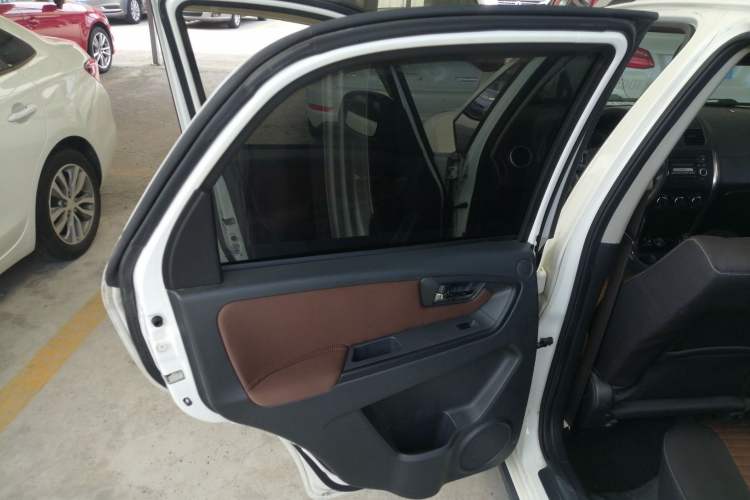 Used Suzuki SX4 2013 1.6L Automatic CoolRide Model
