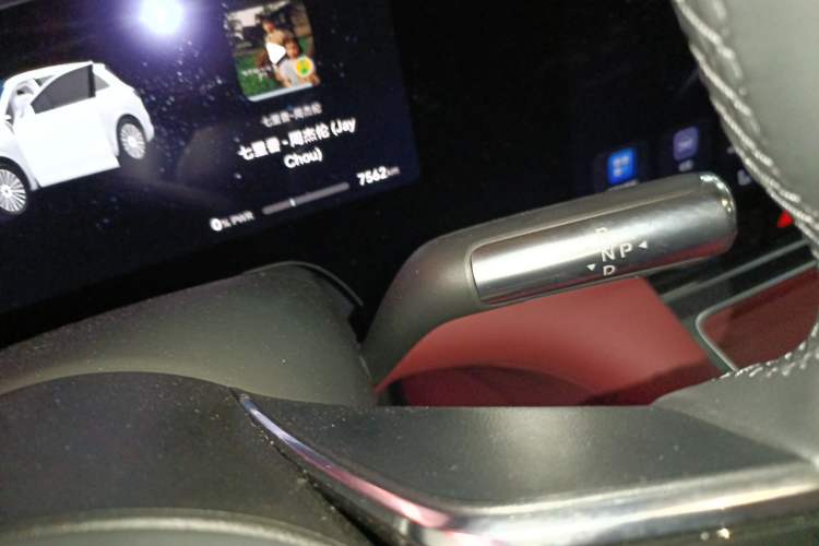 Used Hima AITO M8 2025 Extended-Range Max+ Version 53.4 kWh 5-Seater Edition