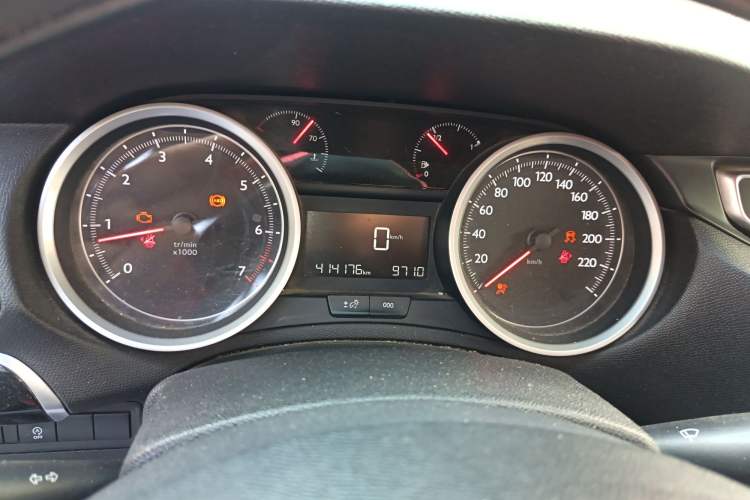 Used Peugeot 408 2018 Revised Version 1.8L Manual Leading Edition Instrument Cluster