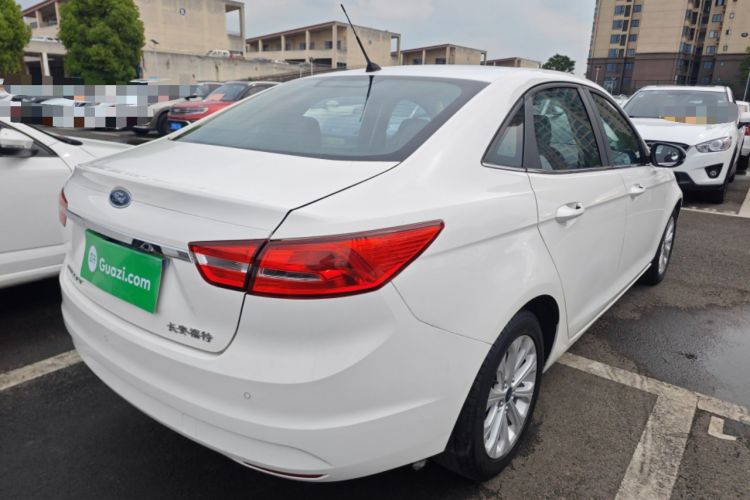 Used Ford Escort 2015 1.5L Automatic Fashion Model