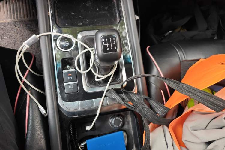 Used JETOUR X90 2019 1.5T Manual Smart Enjoyment Version 6 Seats China VI Standard
