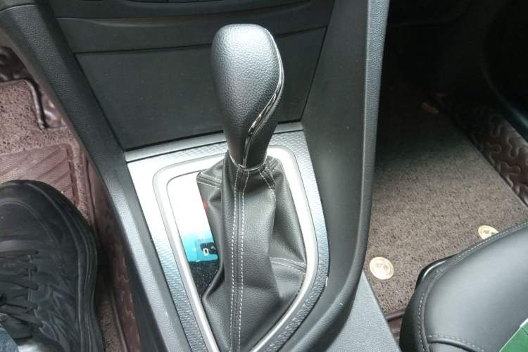 Used Buick GT 2019 18T Automatic Connected Elite Model China V Standard Gear Lever