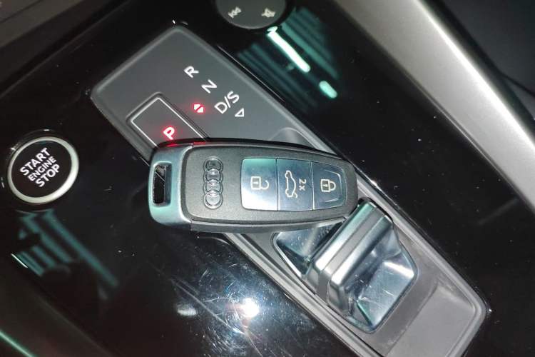 Used Audi A3 2023 Restyled A3L Limousine 35 TFSI Luxury Prestige Edition
