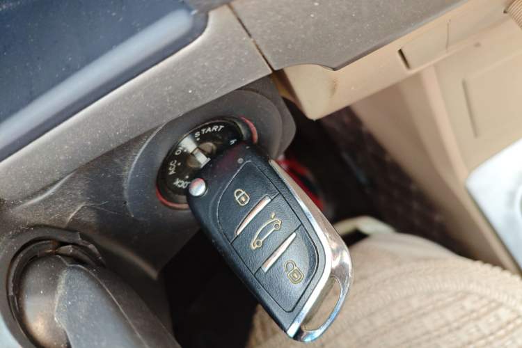 Used Roewe 350 2013 350S 1.5L Manual Xunchi Edition
