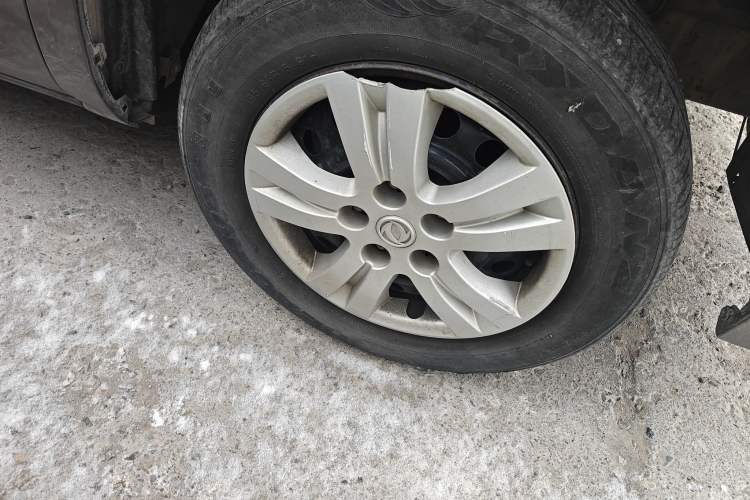 Used FORTHING Lingzhi 2017 V3 1.5L 7-seater Standard Model