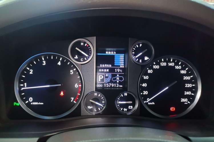 Used Lexus LX 2013 570