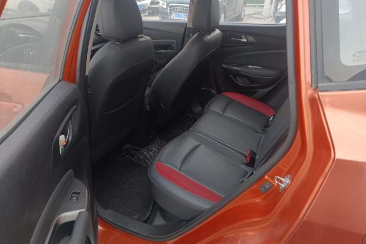 Used Changan CS15 2016 1.5L Automatic Fashion Edition
