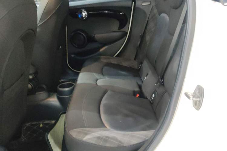 Used MINI 2018 1.5T COOPER Classic Edition Five-Door Version
