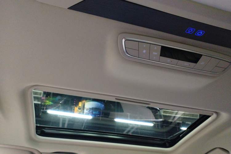 Used Buick GL8 2023 ES Lu Zun Comfort Model