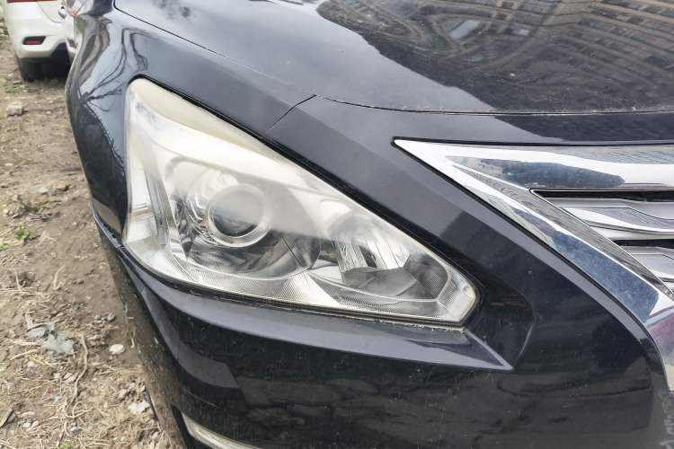 Used Nissan Teana 2013 2.0L XL Comfort Edition Right Front Headlight