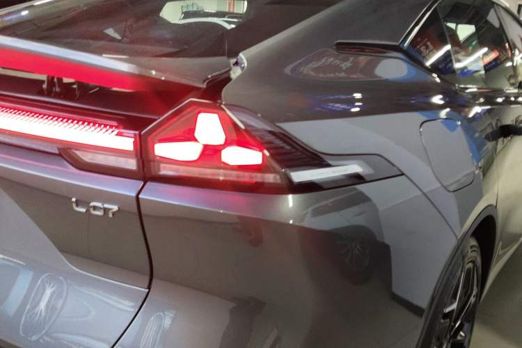 Used Deepal L07 2024 230Max Qiankun Intelligent Driving ADS SE Range-Extended Version