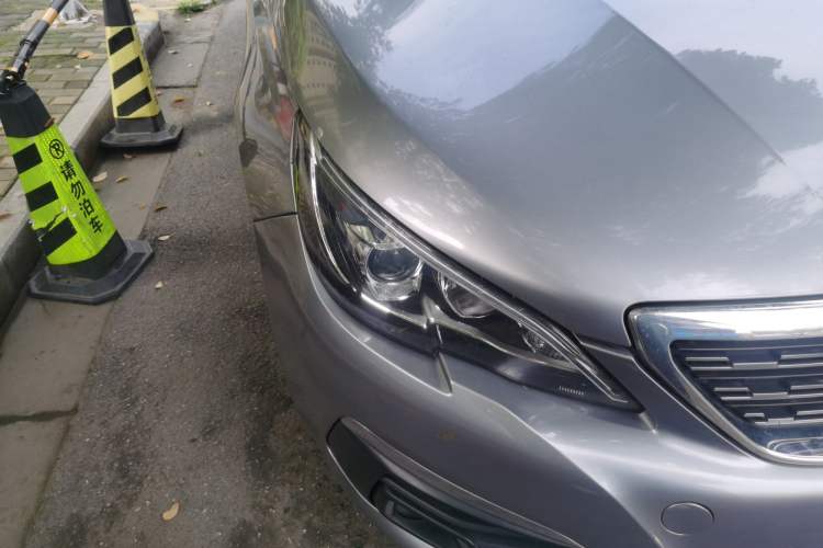 Used Peugeot 308 2016 1.6L Automatic Luxury Edition
