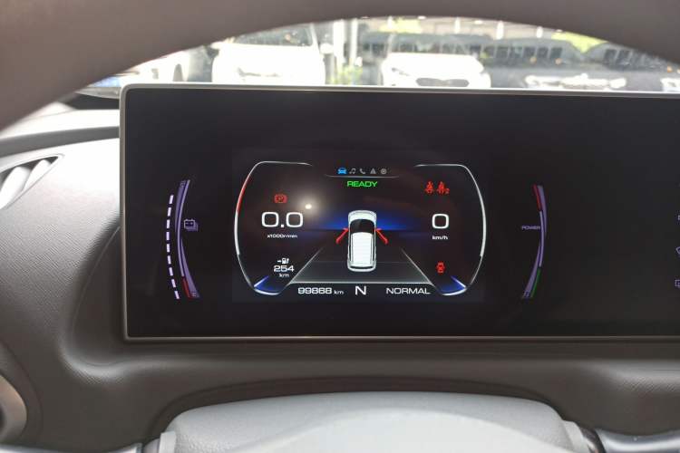 Used ORA White Cat 2020 305 km Luxury Version
