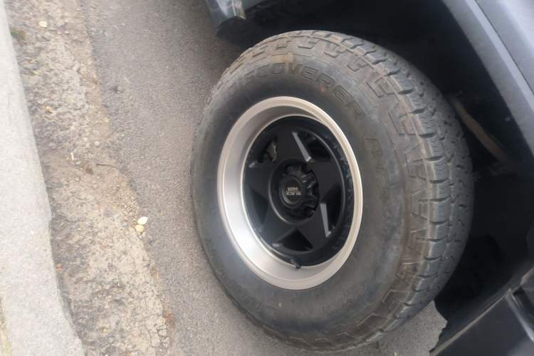 Used Tank 300 New Energy 2025 Hi4-T Right Front Wheel Hub