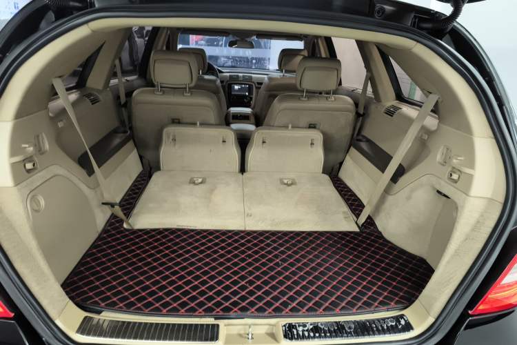 Used Mercedes-Benz R-Class 2014 R 320 4MATIC Luxury Model