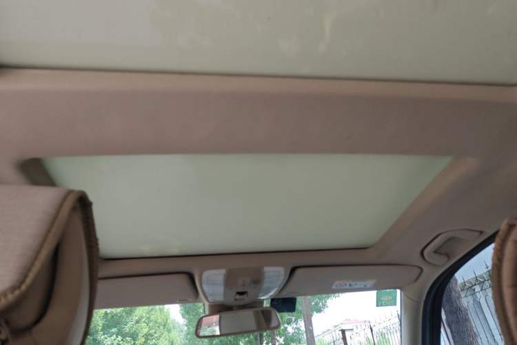 Used Mercedes-Benz GLK-Class 2013 GLK 300 4MATIC Dynamic Sunroof Model