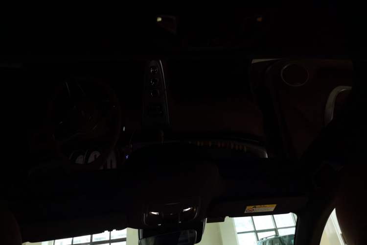 Used ORA Lightning Cat 2022 555 km Luxury Edition
