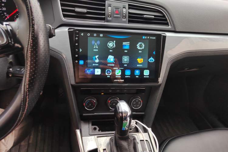 Used Volkswagen Lamando 2018 230TSI DSG Fashion Edition
