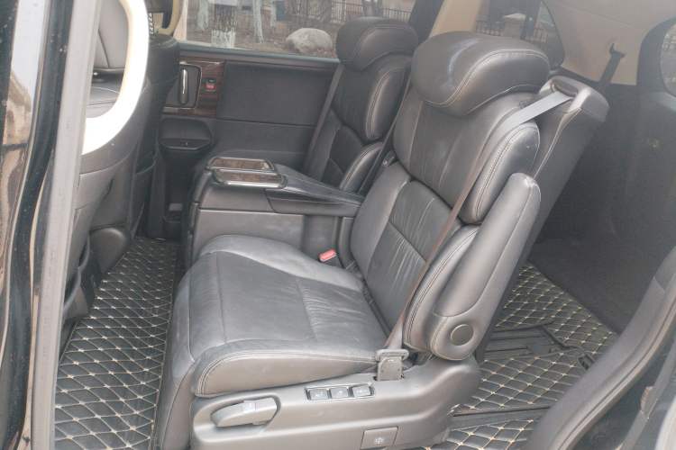 Used Honda Elysion 2016 2.4L Luxury Edition
