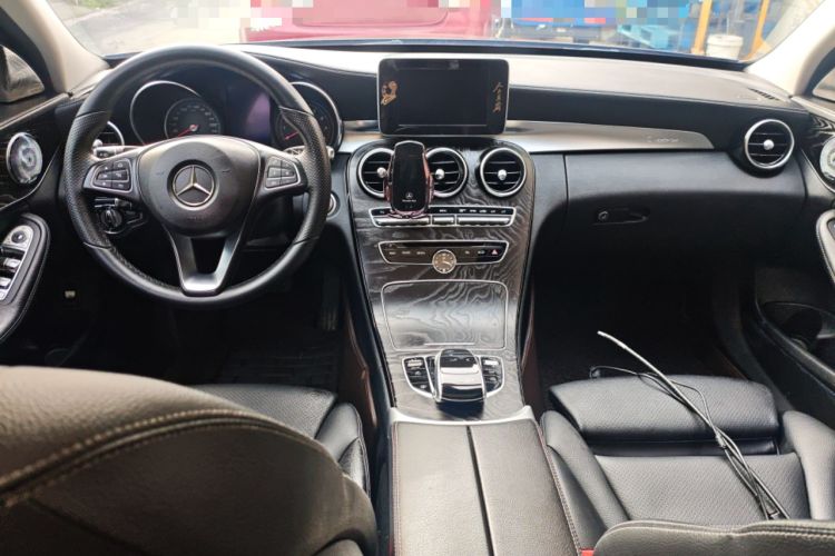 Used Mercedes-Benz C-Class 2015 C 200 L Sport Edition Center Console