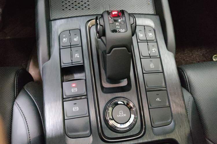 Used Haval H9 2024 2.0T Gasoline 4x4 Territory Edition Gear Lever