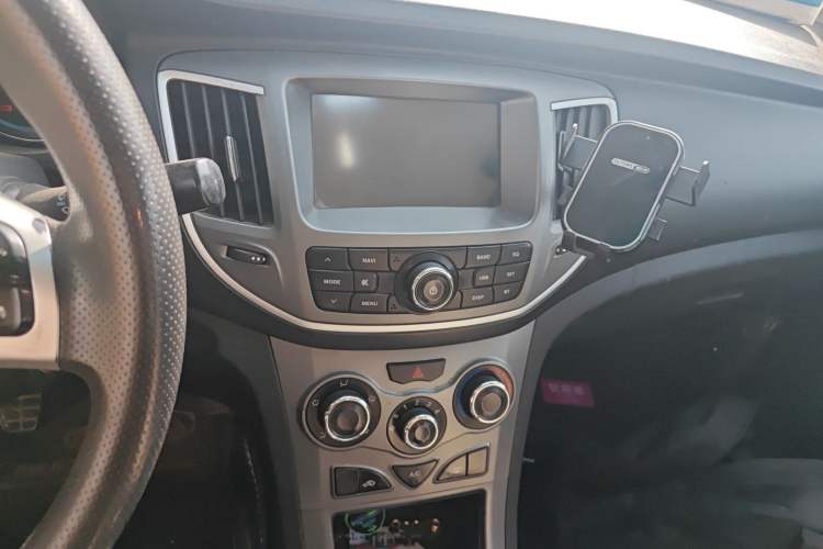 Used Cowin C3 2015 1.5L Manual Gold Diamond Edition