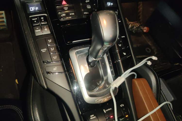 Used Porsche Cayenne 2016 Cayenne Platinum Edition 3.0T