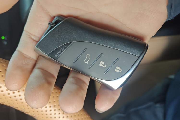 Used Lexus ES 2022 200 Excellence Edition