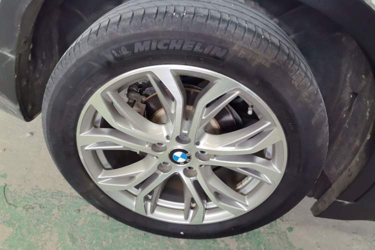 Used BMW X1 2018 sDrive20Li Leading Model
