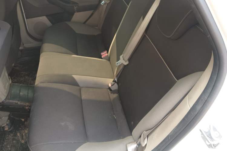 Used Ford Focus 2012 Sedan 1.6L Manual Comfort Model
