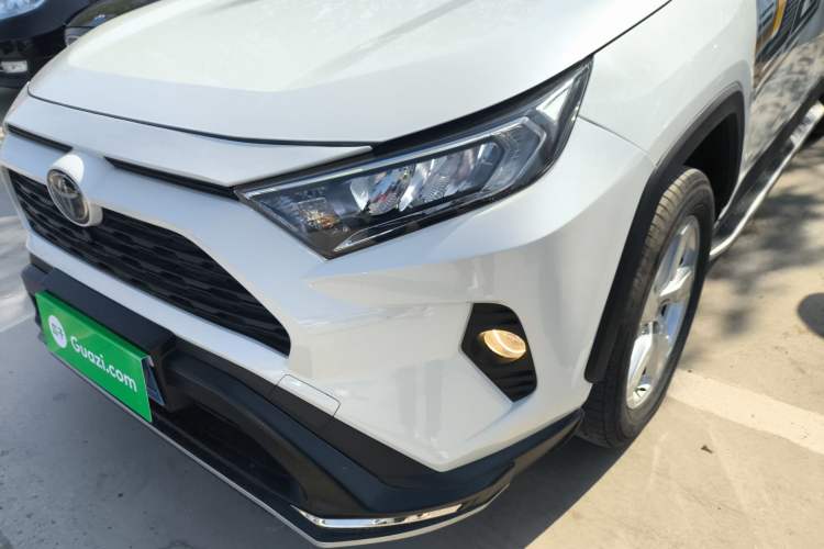 Used Toyota RAV4 2020 2.0L CVT Two-Wheel Drive Fashion PLUS Edition