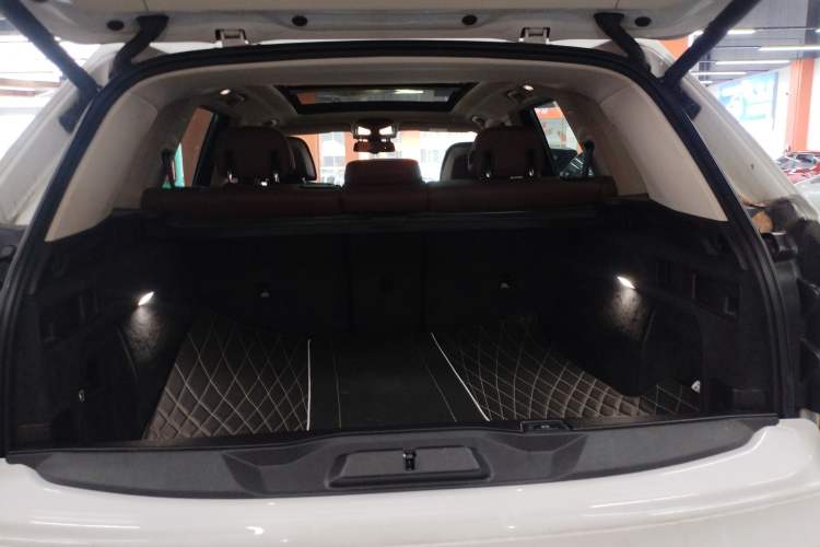 Used BMW X5 2019 xDrive40i Luxury Model with M Sport Package