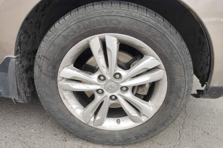 Used Hyundai ix35 2010 2.0L Automatic Two-Wheel Drive Elite Edition GLS