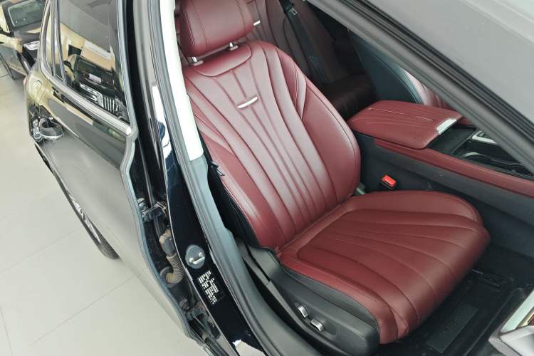 Used Hongqi H5 2024 1.5T DCT Smart Connect Flagship Edition
