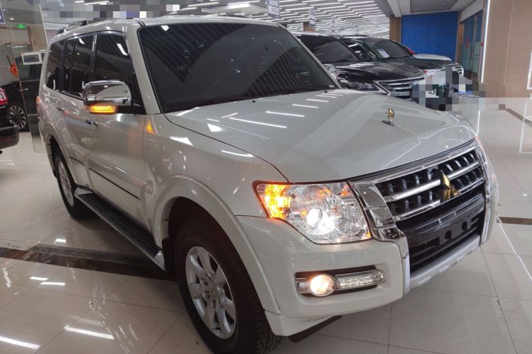 Used Mitsubishi Pajero 2020 3.0L Automatic Standard Edition