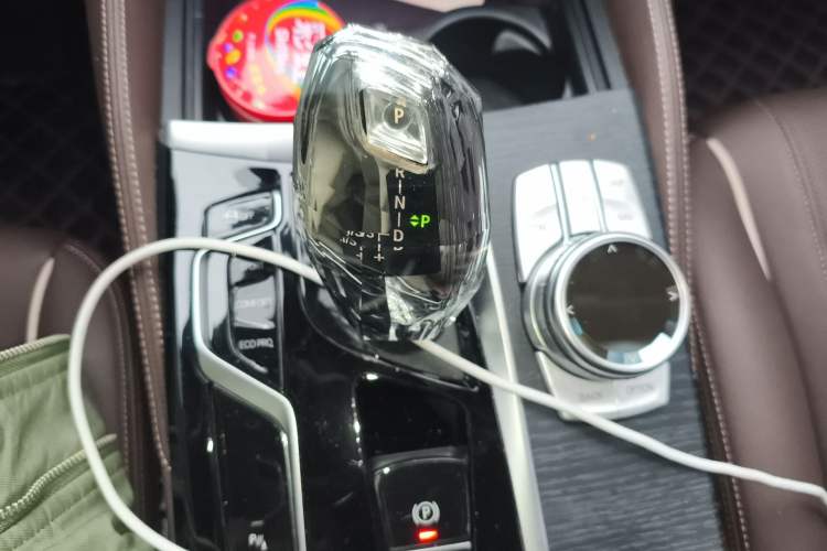 Used BMW 5 Series 2023 530Li Leading Model M Sport Package Gear Lever