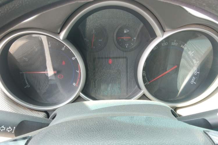 Used Chevrolet Cruze 2013 1.6L SE MT Instrument Cluster